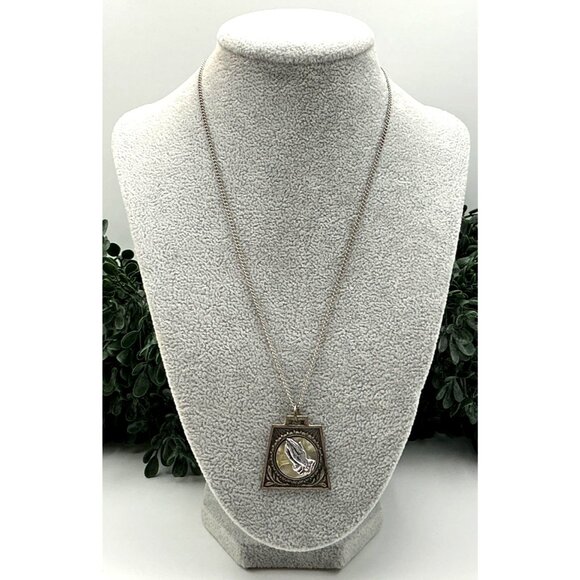 Vintage Silver Tone Chain Necklace With Praying Hands and Serenity Prayer on bac - Picture 4 of 4